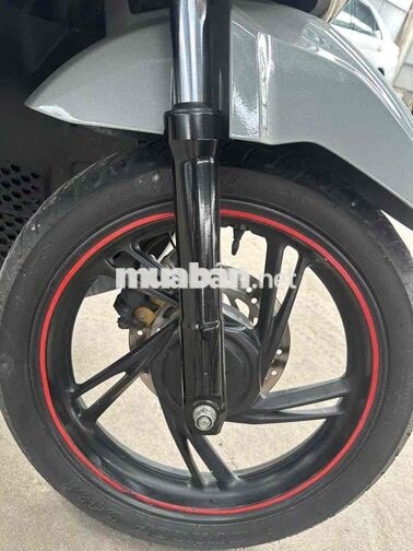 Honda SH 150 ABS màu xám đen đúng màu cà vẹt
