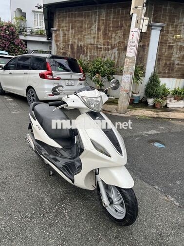 Piaggio Fly 125ie màu trắng BIẾN Số TP