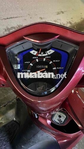 Honda Vision 2014 màu đỏ