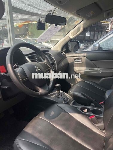 Mitsubishi Triton 2016 141.000 miles bạc