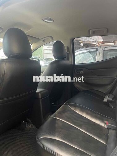 Mitsubishi Triton 2016 141.000 miles bạc