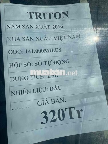 Mitsubishi Triton 2016 141.000 miles bạc