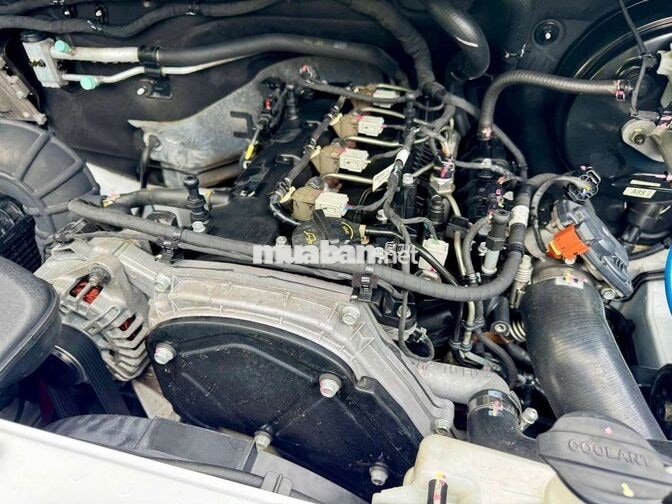 Hyundai Solati 2020 16 chỗ 183.000 km Trắng
