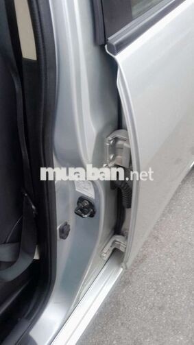Nissan Tiida 2010 Bạc