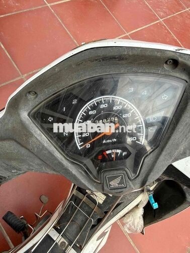 Honda Wave RSX 2014 màu Trắng