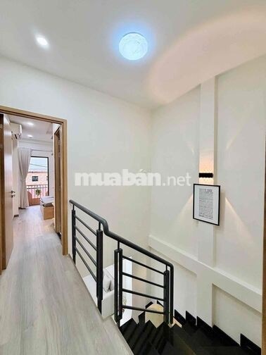 Nhỉnh 5 Tỷ -  38M²  - 2 Tầng -  NGÃ TƯ HÀNG XANH - HẺM THÔNG XVNT - XE