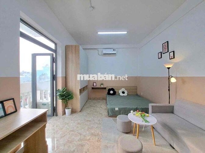 CHO THUÊ CHDV - STUDIO BAN CÔNG NGAY DƯƠNG QUẢNG HÀM, RỘNG 35m2