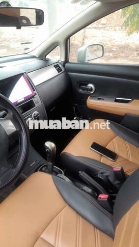 Nissan Tiida 2010 Bạc