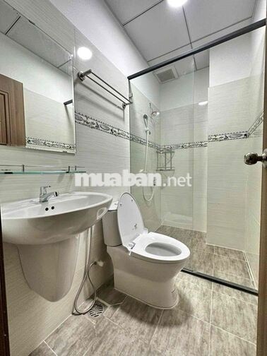 CHO THUÊ CHDV - STUDIO BAN CÔNG NGAY DƯƠNG QUẢNG HÀM, RỘNG 35m2