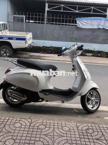 Vespa rimavera lên sprint màu trắng