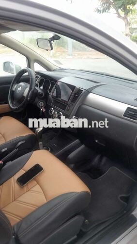 Nissan Tiida 2010 Bạc