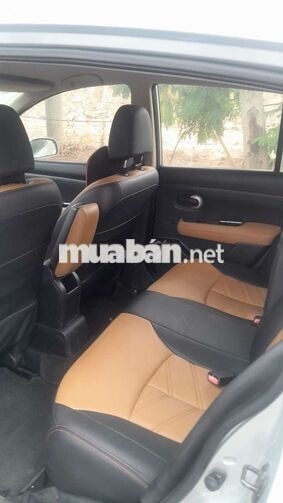 Nissan Tiida 2010 Bạc