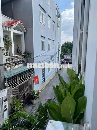 Cho thuê phòng trong nhà nguyên căn khu dân cư Hồng Long
