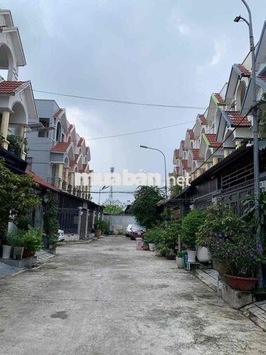 NHÀ ĐẸP NGAY CHỢ CẦU ĐỒNG SẴN MÁY LẠNH GIÁ 10 TRIỆU
