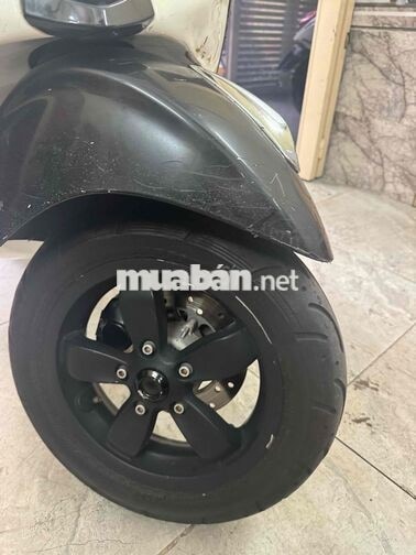Piaggio Vespa Primavera 2017 màu trắng