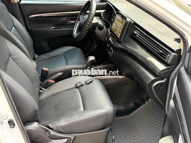Suzuki XL7 2022 8,9 vạn km Trắng