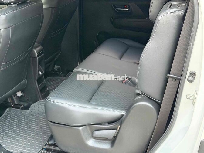 Suzuki XL7 2022 8,9 vạn km Trắng