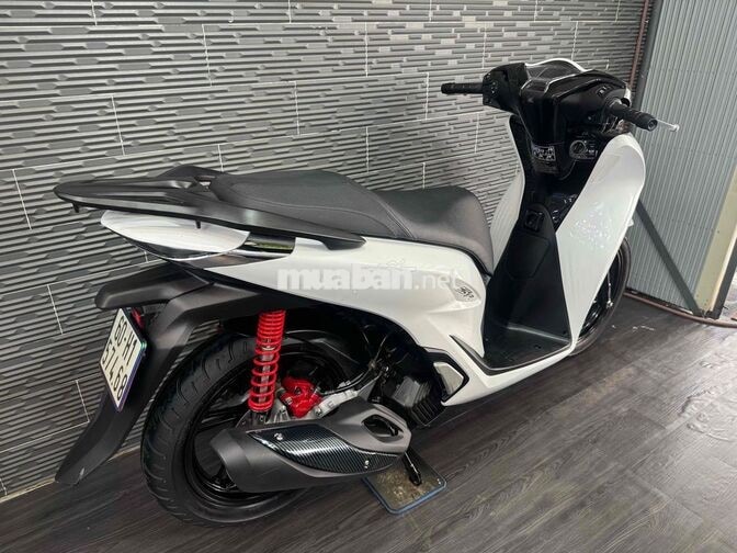 Honda SH125 2020 12.000 km Trắng đen