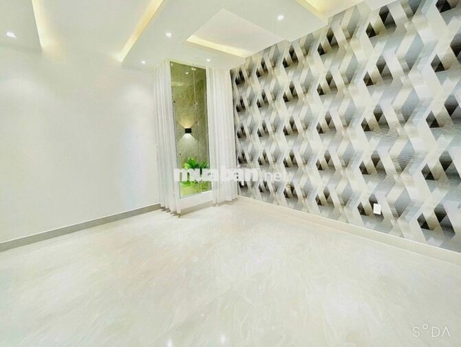 Cho thuê nhà HXH 212B/6A Nguyễn Trãi P.Nguyễn Cư Trinh, Quận 1.
