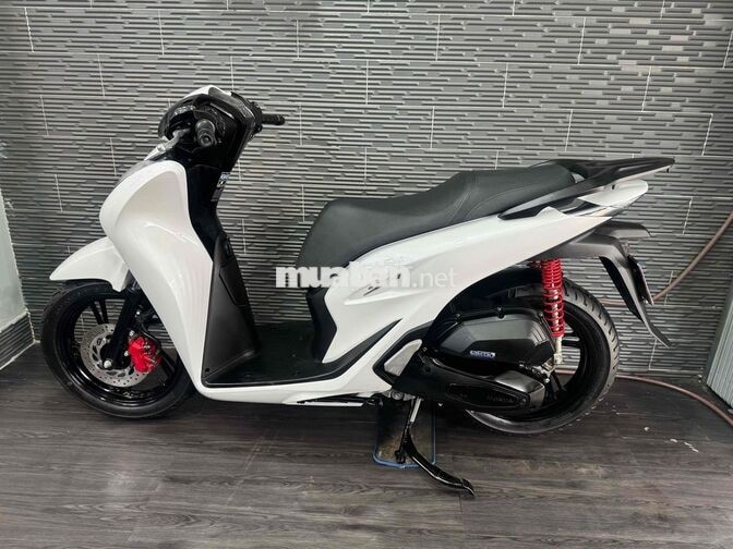 Honda SH125 2020 12.000 km Trắng đen