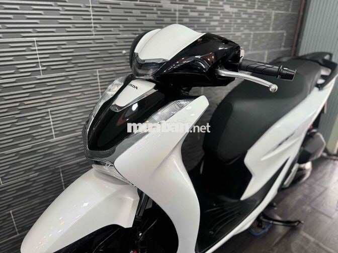 Honda SH125 2020 12.000 km Trắng đen
