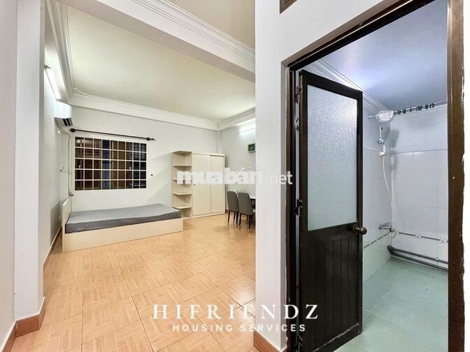Studio mới keng cửa sổ lớn full NT ngay sát Parc Mall 