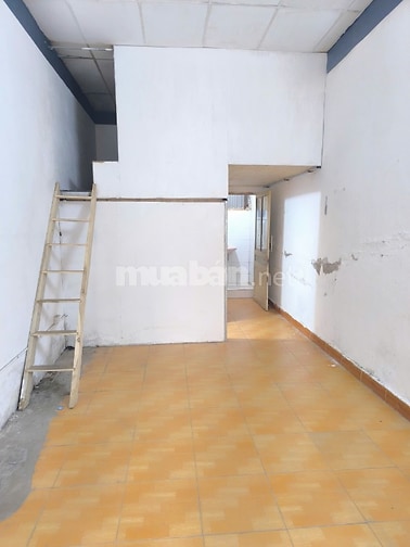 CC CHO THUÊ nhà C4, DT 40m2 tại số 30A ngõ 232 Trần Điền.