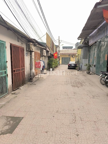 CC CHO THUÊ nhà C4, DT 40m2 tại số 30A ngõ 232 Trần Điền.