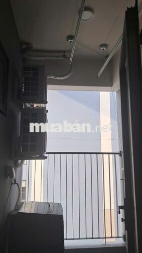 CĂN HỘ GÓC TẦNG CAO VIEW ĐẸP 2PN2WC SẴN MÁY LẠNH TỦ LẠNH RÈM TỦ BẾP