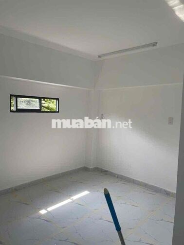 3ty nhà mới ngay cạnh khu tên lửa dtsd 100m2