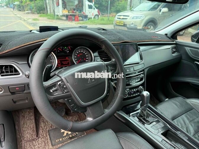 Peugeot 508 Tự động 5 chỗ màu Đen