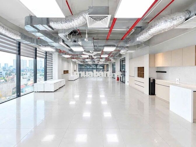 Cho thuê văn phòng Nguyễn Hữu Cảnh, diện tích lớn 295m2, giá 105tr