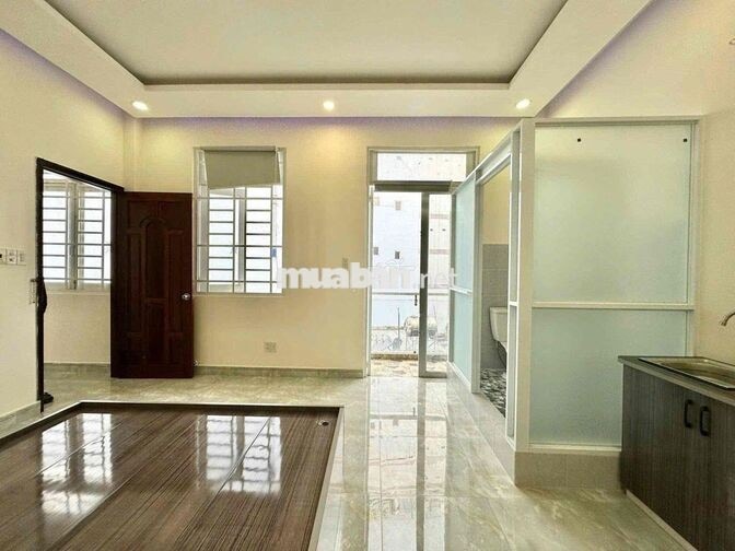 BAN CÔNG SẴN NỘI THẤT CƠ BẢN GẦN VHU | HIU CS2 | ĐẦM SEN