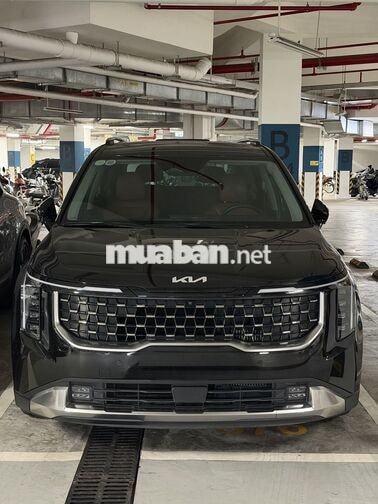Kia Carnival 2022 Signature 2.2D 32000km Đen