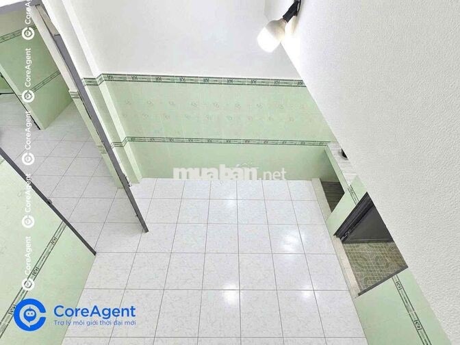 Phòng Gác Cao Đứng Được Ngay Lê Trọng Tấn Gần Aeon Tân Phú