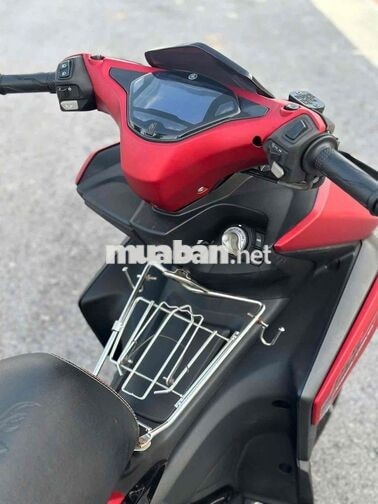 Yamaha NVX 125 ABS màu Đỏ nhám