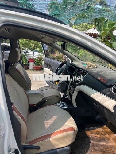 TOYOTA RUSH 7 CHỖ XĂNG TỰ ĐỘNG TRẮNG