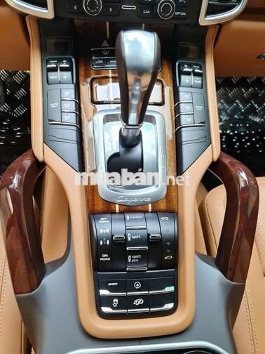 Porsche Cayenne 2016 Vàng chanh