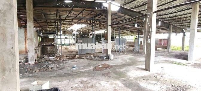 Kho xưởng mặt tiền Tân Hiệp 9-Hóc Môn.Dt 4000m2 có 1000m2 sàn. 50tr