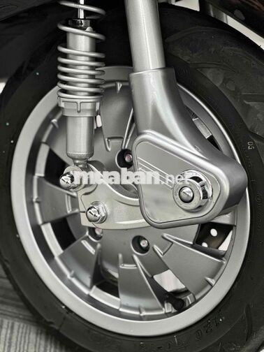 Lambretta X300 2026 400 km màu Đen