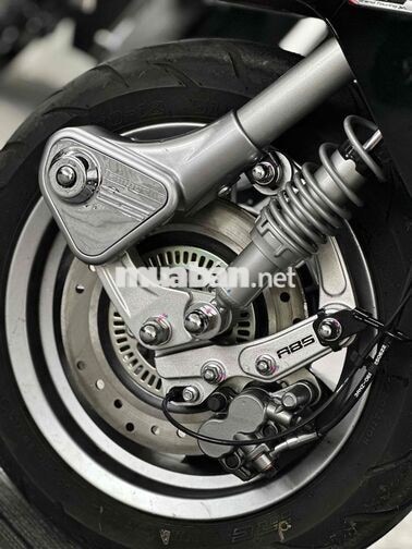 Lambretta X300 2026 400 km màu Đen