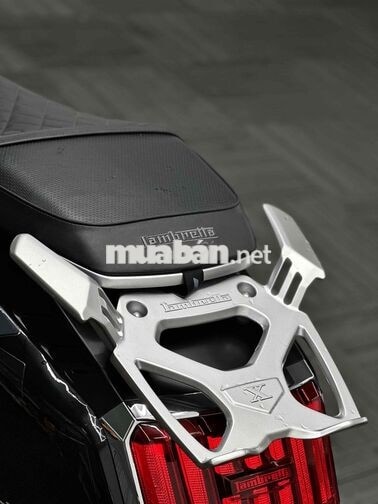 Lambretta X300 2026 400 km màu Đen
