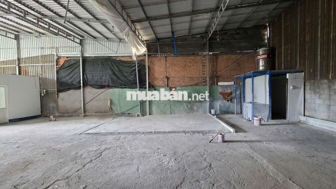 Cho thuê kho DT 400m2, đường xe tải, gần chợ Xuân Thới Sơn, Hóc Môn
