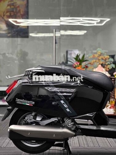 Lambretta X300 2026 400 km màu Đen