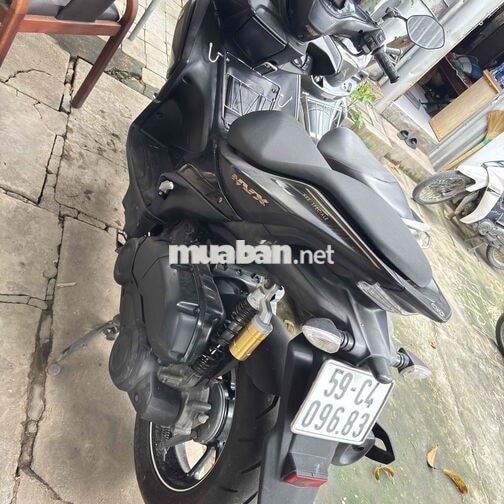 Yamaha NVX 2018 155cc Smartkey màu đen
