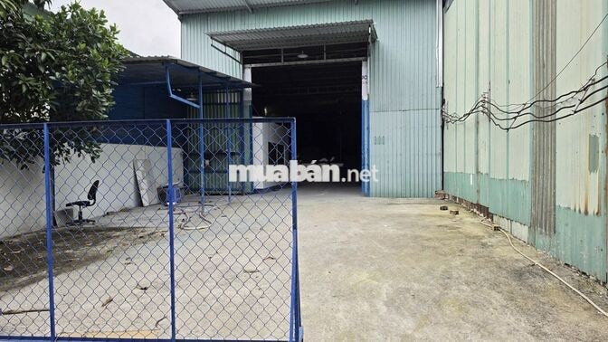 Cho thuê kho DT 400m2, đường xe tải, gần chợ Xuân Thới Sơn, Hóc Môn