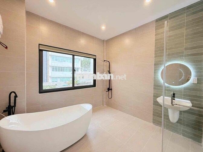 Studio Ban Công Có Bồn Tắm Nằm Sang Xịn - CMT8 Quận 10