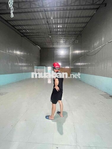 kho xưởng 8x25 có 1pn đường tải 5 tấn nền gạch men