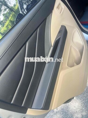 Mitsubishi Xpander MT Bạc 7 chỗ