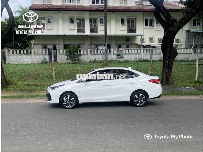 Toyota Vios 2025 1.5E CVT Trắng 11.000 km